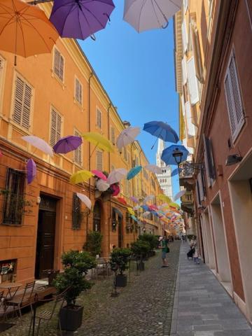 Appartamento Pekoe Модена Экстерьер фото